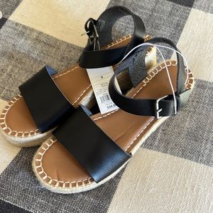 Black Platform Sandal